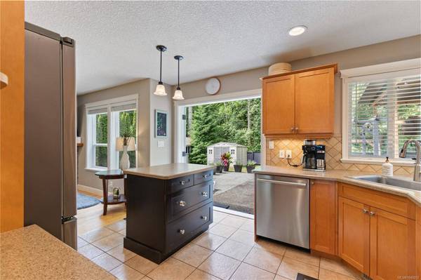 4957 Hartwig Cres, Nanaimo, BC V9T 1V9
