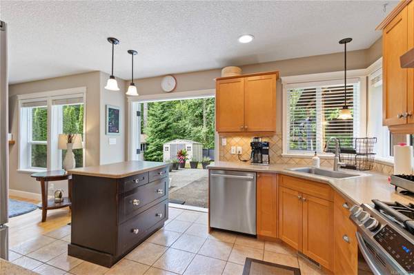 4957 Hartwig Cres, Nanaimo, BC V9T 1V9