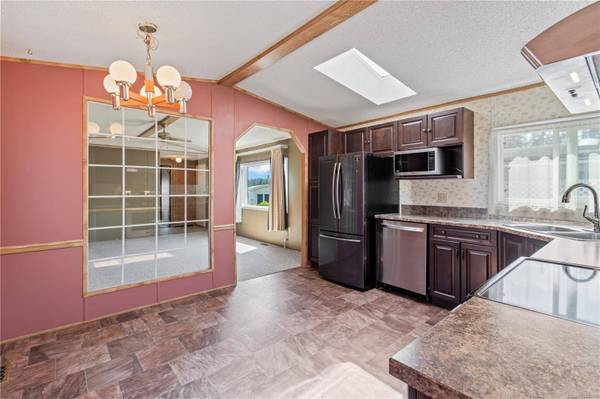 2301 Arbot Rd ##39, Nanaimo, BC V9R 6S7