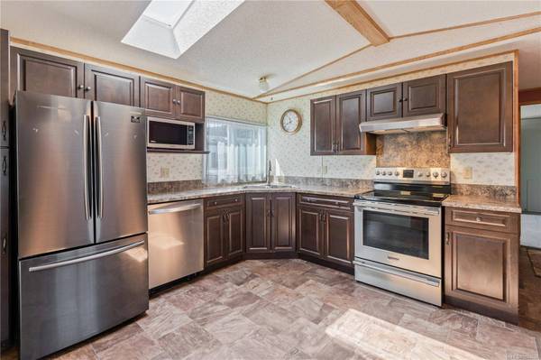 2301 Arbot Rd ##39, Nanaimo, BC V9R 6S7