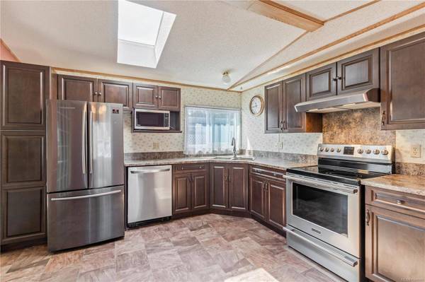 2301 Arbot Rd ##39, Nanaimo, BC V9R 6S7