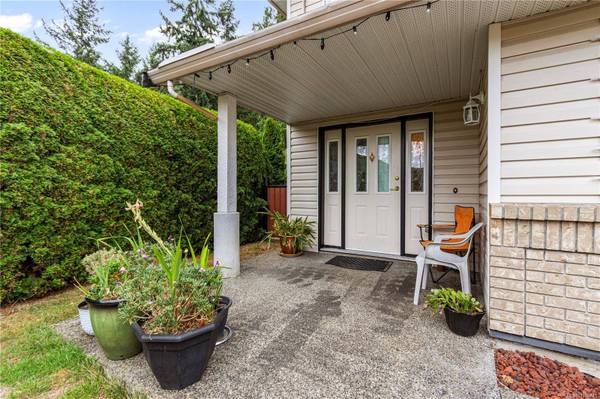 5143 Carol Pl, Nanaimo, BC V9T 5Z3