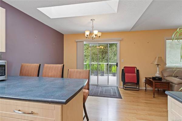 5143 Carol Pl, Nanaimo, BC V9T 5Z3