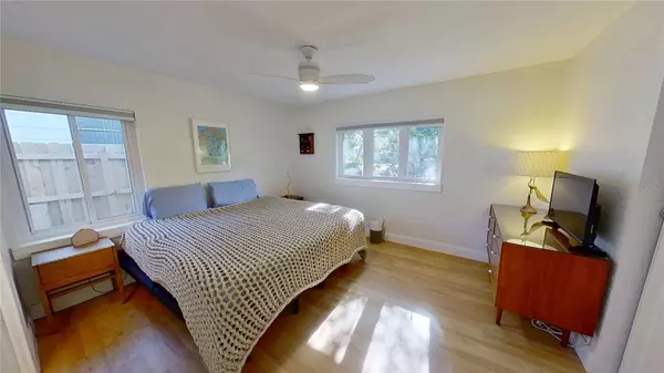 1200 47TH ST N, St Petersburg, FL 33713