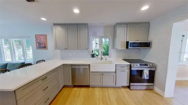 1200 47TH ST N, St Petersburg, FL 33713