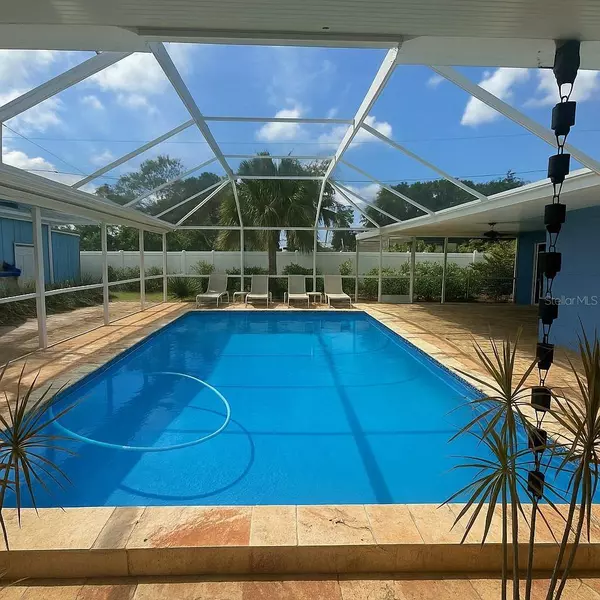 7230 17TH LN N, St Petersburg, FL 33702