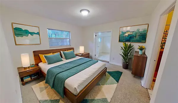 6392 HAMPTON DR N, St Petersburg, FL 33710