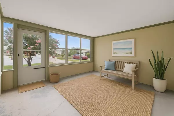 1811 HIBISCUS CT S, Oldsmar, FL 34677