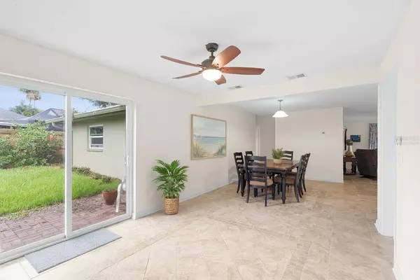 1811 HIBISCUS CT S, Oldsmar, FL 34677