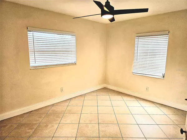 5924 DARTMOUTH AVE N, St Petersburg, FL 33710