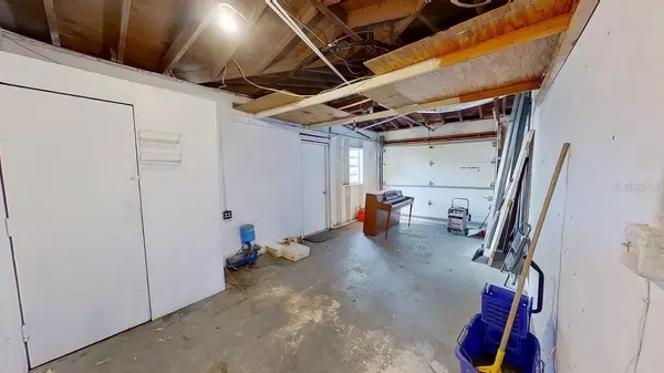 6374 HAMPTON DR N, St Petersburg, FL 33710