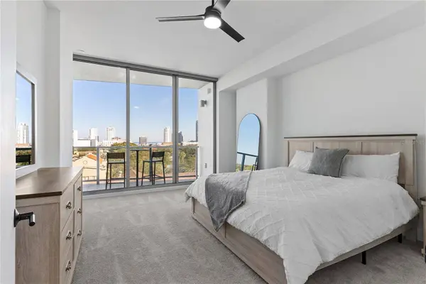 777 3RD AVE N #804, St Petersburg, FL 33701