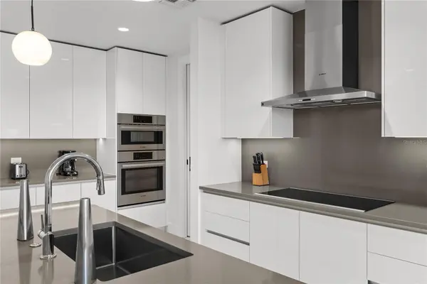 777 3RD AVE N #804, St Petersburg, FL 33701