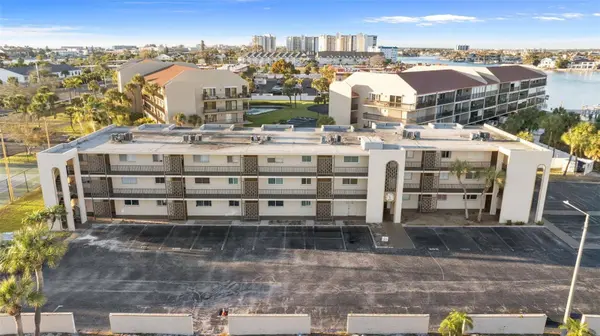 301 87TH AVE #204, St Pete Beach, FL 33706