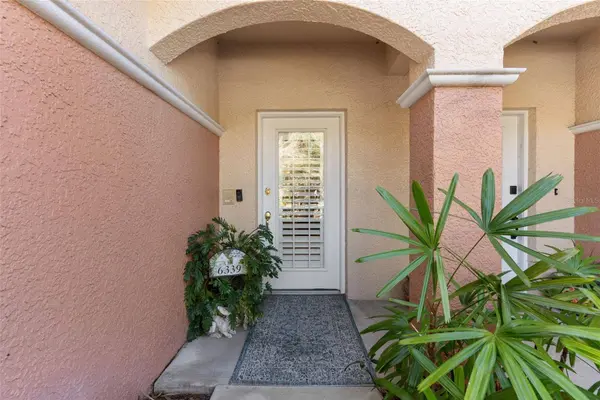 6339 VISTA VERDE DR E, Gulfport, FL 33707