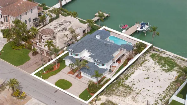11445 9TH ST E, Treasure Island, FL 33706