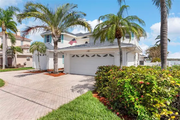 11445 9TH ST E, Treasure Island, FL 33706