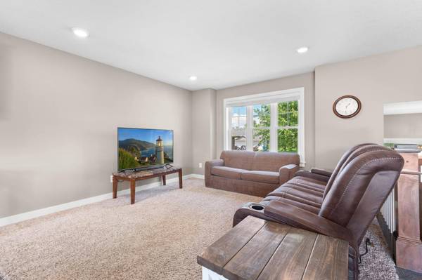 5360 Loon LN NW, Rochester, MN 55901