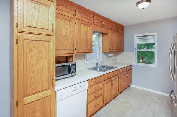 300 15th AVE SE, Rochester, MN 55904