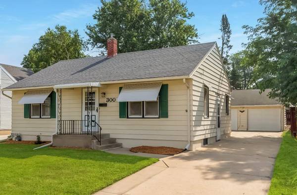 300 15th AVE SE, Rochester, MN 55904