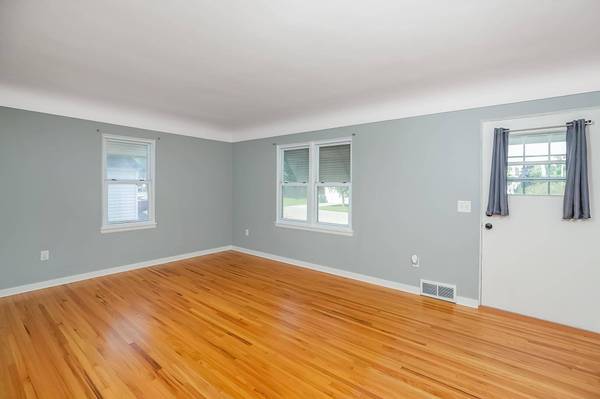 300 15th AVE SE, Rochester, MN 55904