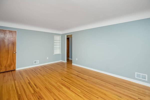 300 15th AVE SE, Rochester, MN 55904