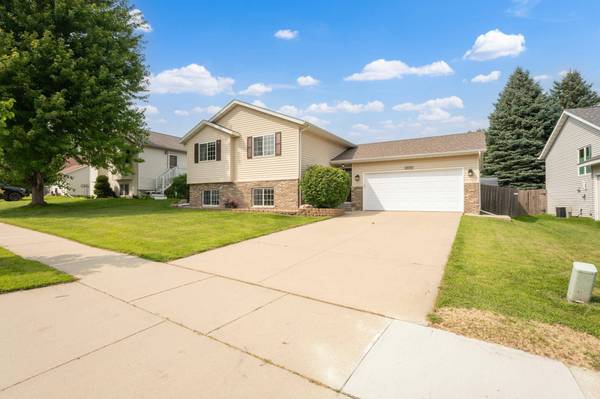 4919 3rd ST NW, Rochester, MN 55901