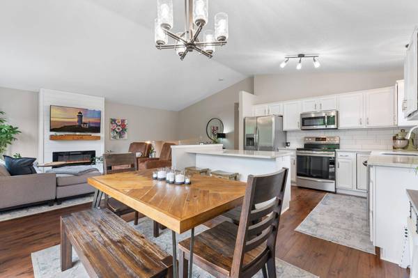 4919 3rd ST NW, Rochester, MN 55901