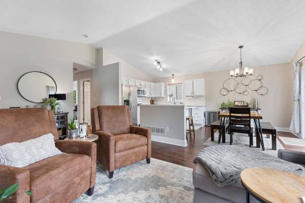 4919 3rd ST NW, Rochester, MN 55901