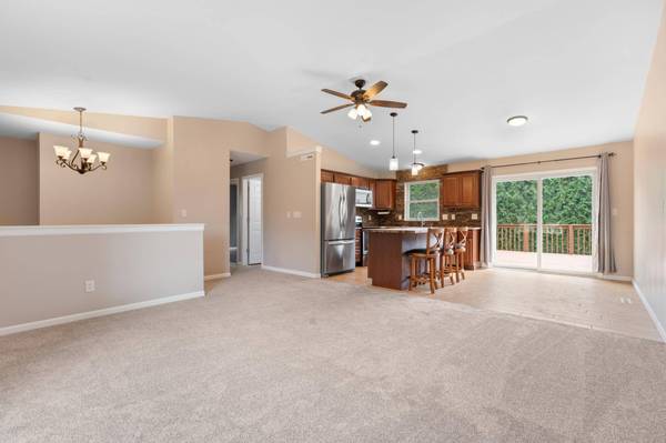 948 41st ST NW, Rochester, MN 55901