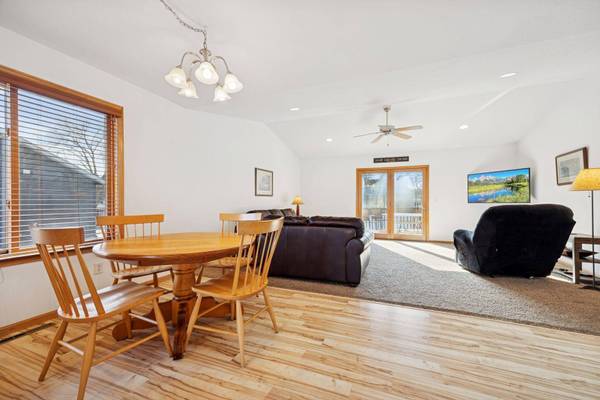 347 Brookestone DR SE, Rochester, MN 55904