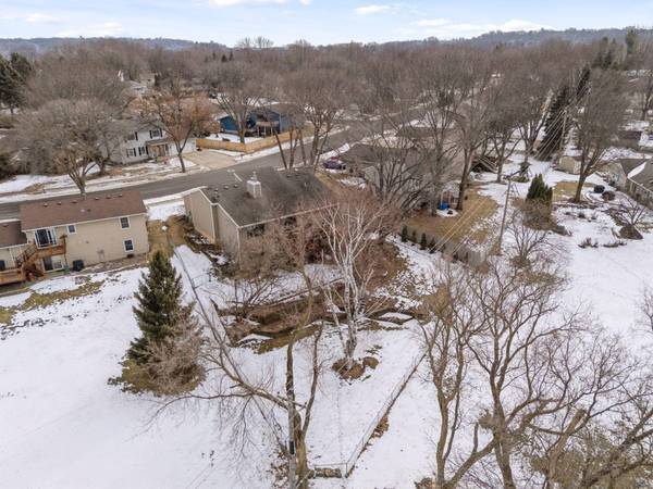 3423 Chalet DR NW, Rochester, MN 55901