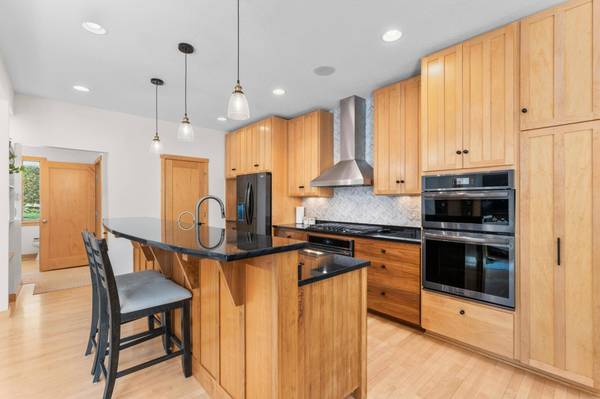 2422 Salem Heights LN SW, Rochester, MN 55902