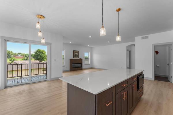 426 8th ST SW, Pine Island, MN 55963