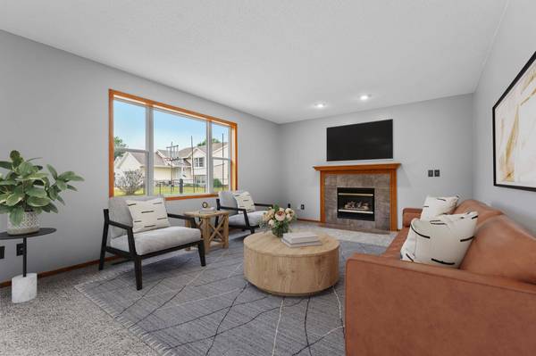 5901 47th AVE NW, Rochester, MN 55901