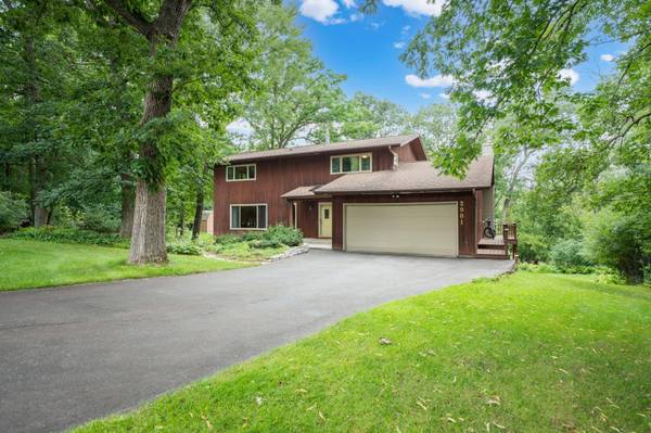 2901 Bambi CT SW, Rochester, MN 55902