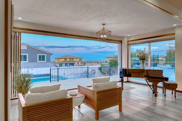 5438 Sierra Brook Ct, Las Vegas, NV 89149-0902