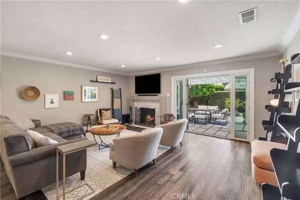 4656 Hazelnut AVE, Seal Beach, CA 90740