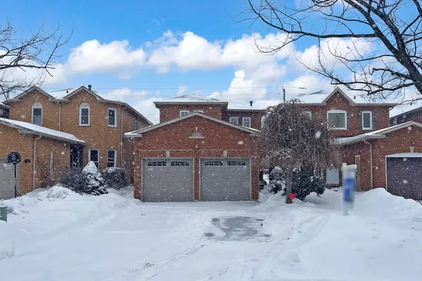 92 Hartrick PL, Whitby, ON L1R 2C3