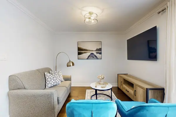 92 Hartrick PL, Whitby, ON L1R 2C3