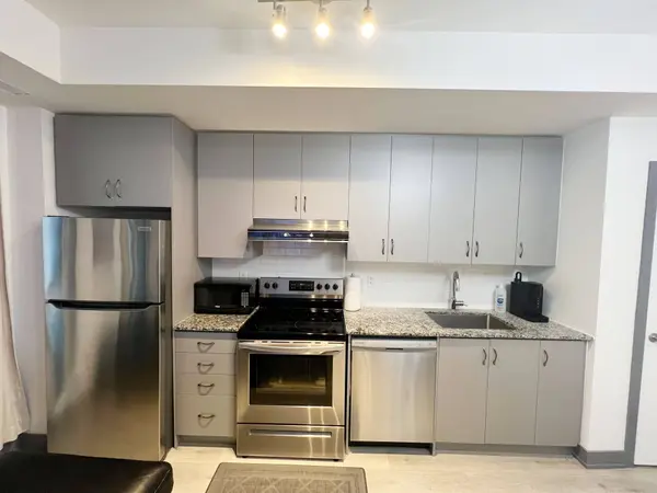 1 Climo LN #G11, Markham, ON L6E 0V8