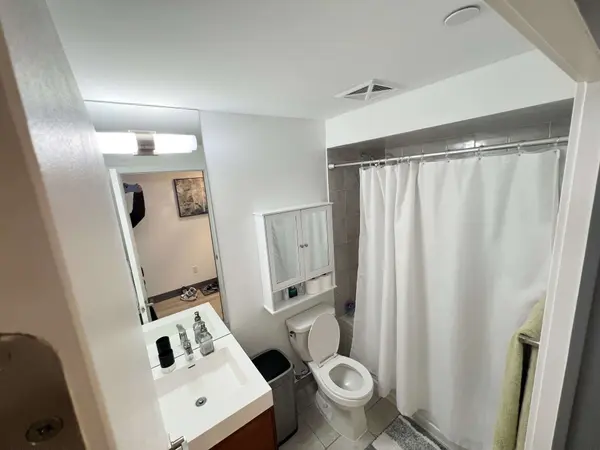 1 Climo LN #G11, Markham, ON L6E 0V8