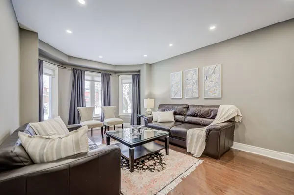 372 Greenock DR, Vaughan, ON L6A 1M5