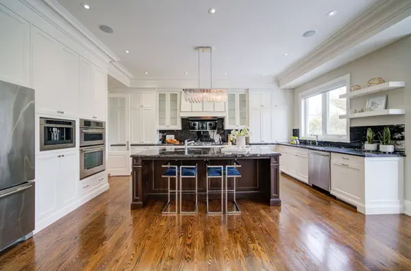 166 Byng AVE, Toronto C14, ON M2N 4K9