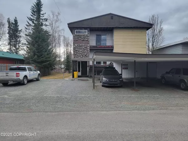 3505 Iowa ST, Anchorage, AK 99517