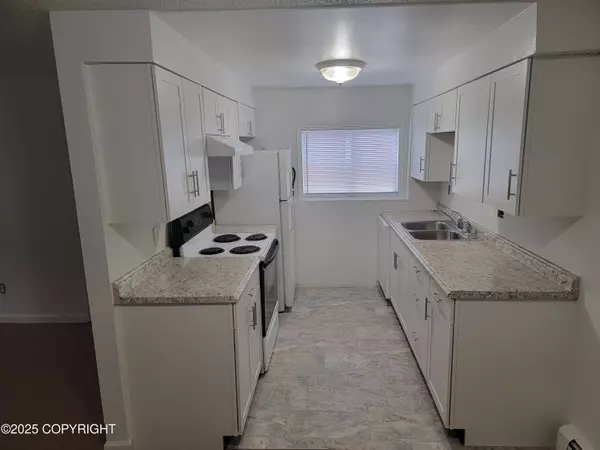 3505 Iowa ST, Anchorage, AK 99517