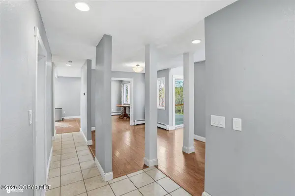 3268 Sleeping Lady LN, Anchorage, AK 99515