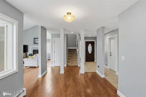 3268 Sleeping Lady LN, Anchorage, AK 99515
