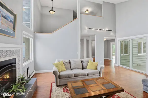 3268 Sleeping Lady LN, Anchorage, AK 99515