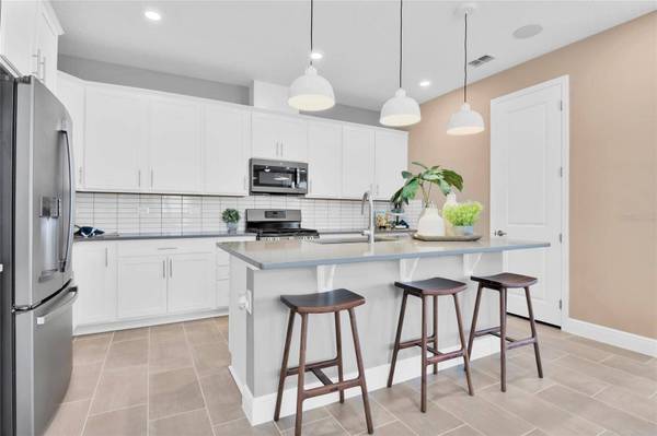 280 HILLTOP BLOOM LOOP, Haines City, FL 33844